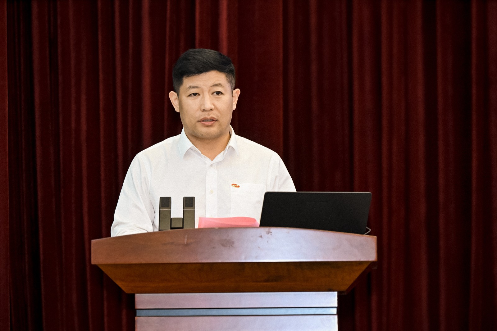 謝守冬.jpg